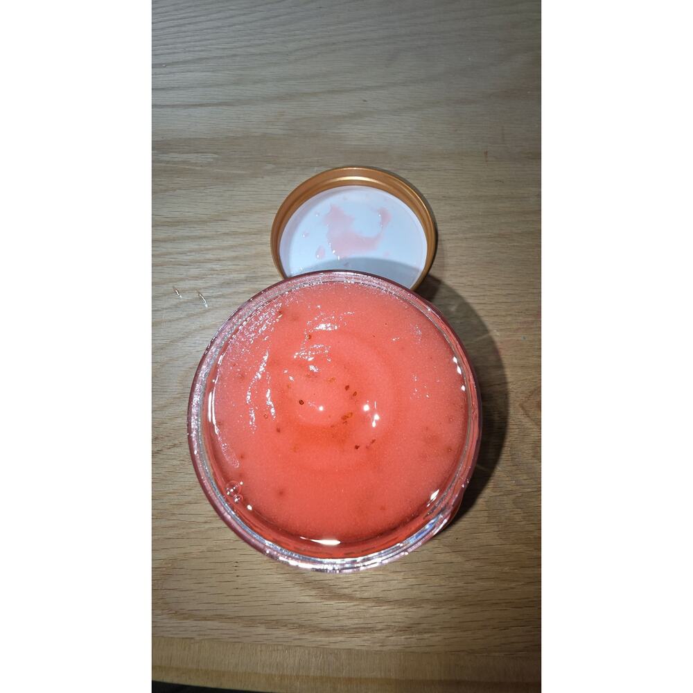 Tree Hut Body Scrub - Picture 4 of 4